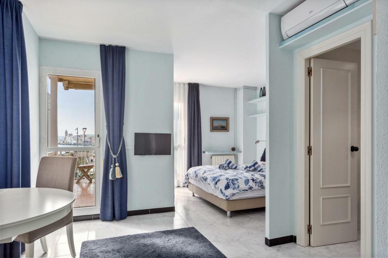 Casa Balmins Sitges Bed & Breakfast Bagian luar foto